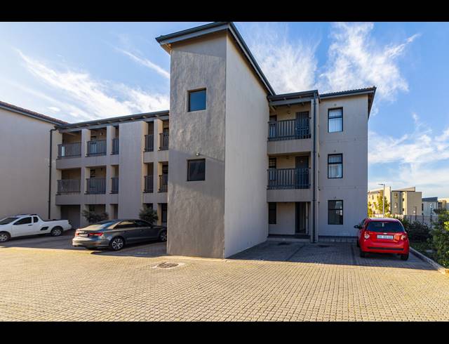 2 BEDROOM APARTMENT FOR SALE IN PARKLANDS